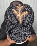 Elegant Full Lace Wig with Heart Style for Classic Ladies - Image 5